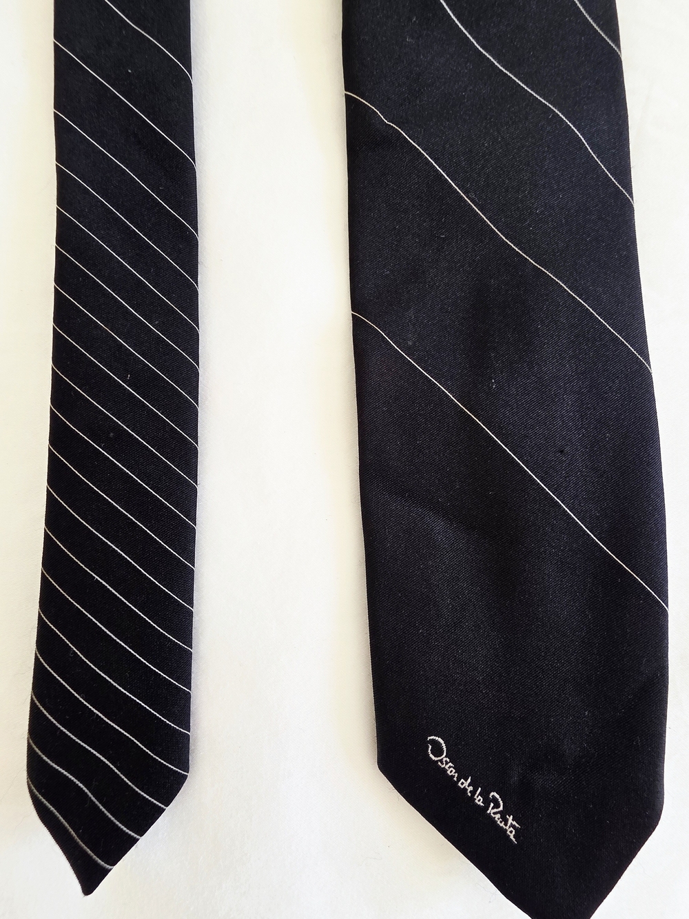 Vintage Oscar de la Renta Silk Striped Tie Preppy Ivy League Quiet Luxury